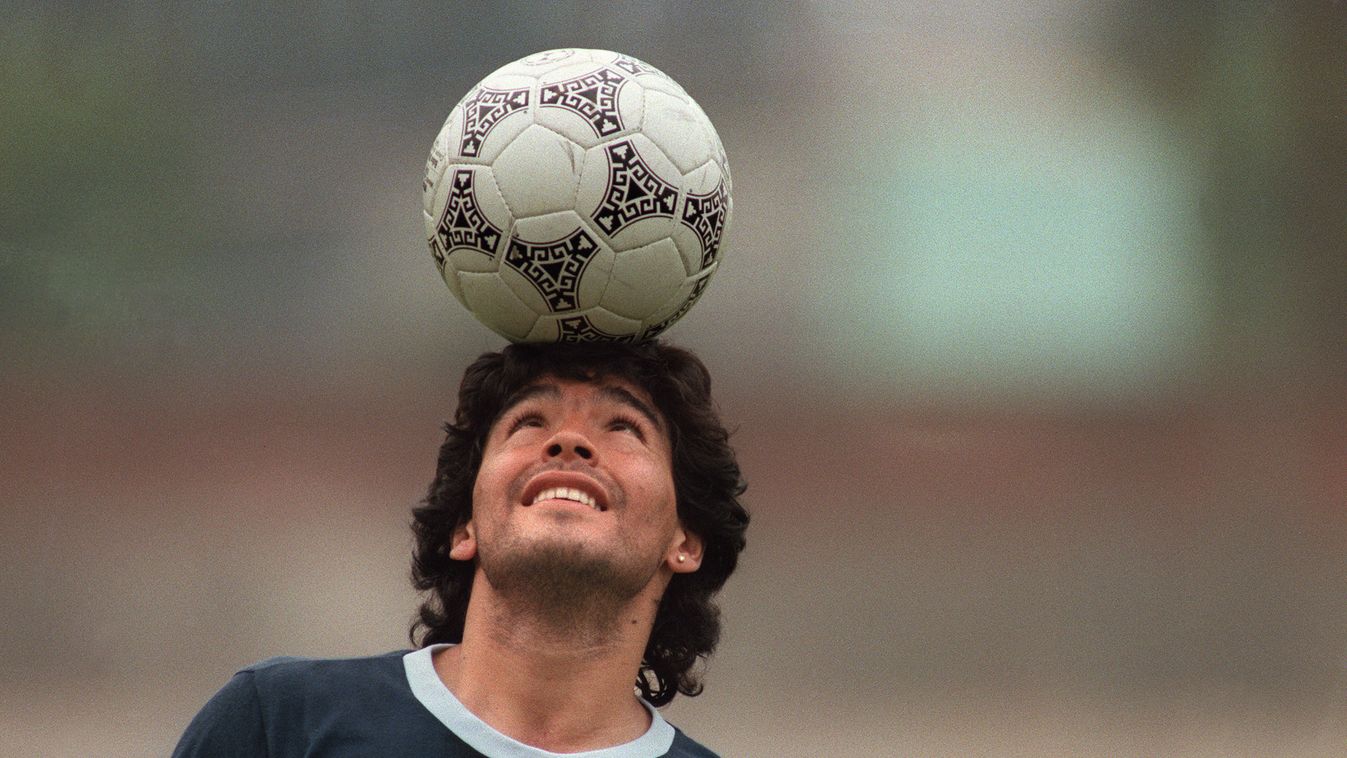 Szétrúgták a magyar gyerekek Maradona labdáját