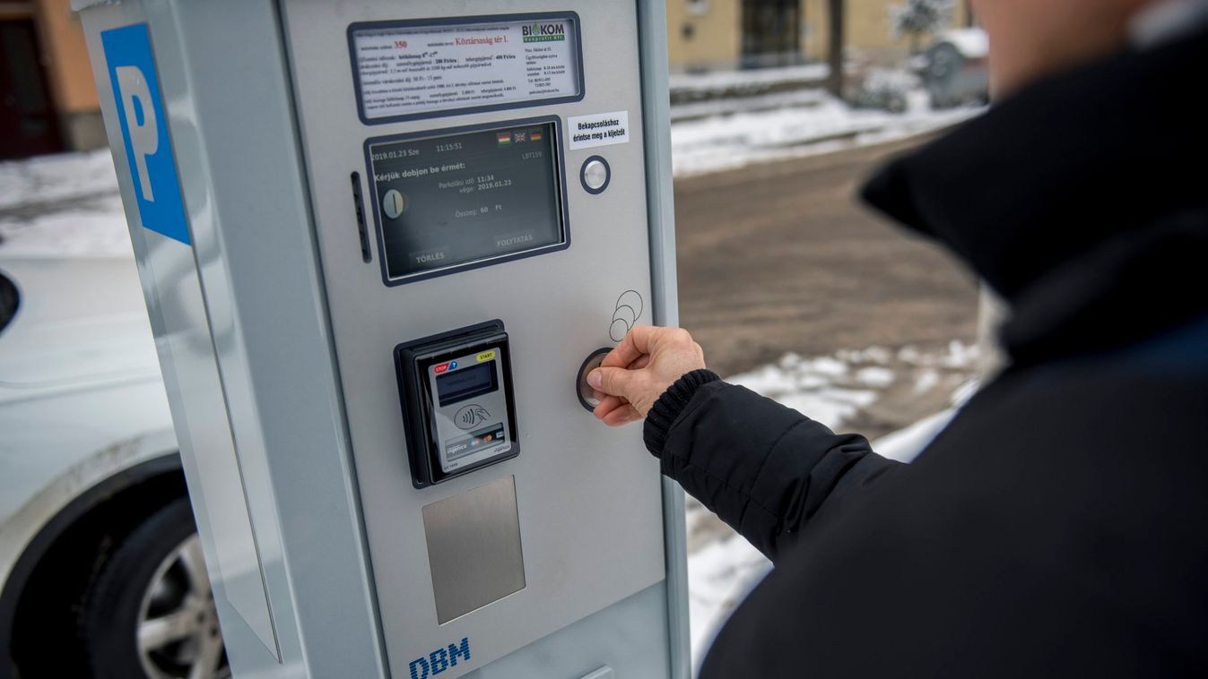 Vége az ingyenes parkolásnak, de nem mindenhol