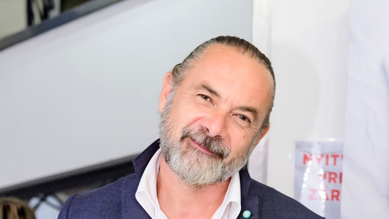 „Már nem a felszínes hölgyeket keresem” – Zsidró Tamás újra szerelemre vágyik