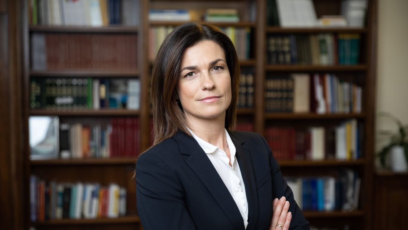 Varga Judit: kötelezni akarják hazánkat a bevándorlók ellenőrzés nélküli beengedésére és befogadására