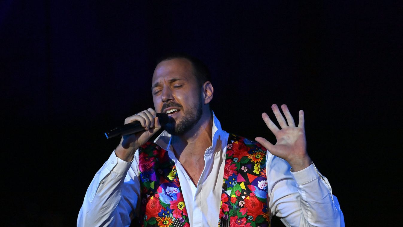 Népszerű előadásait közvetíti online az Operettszínház