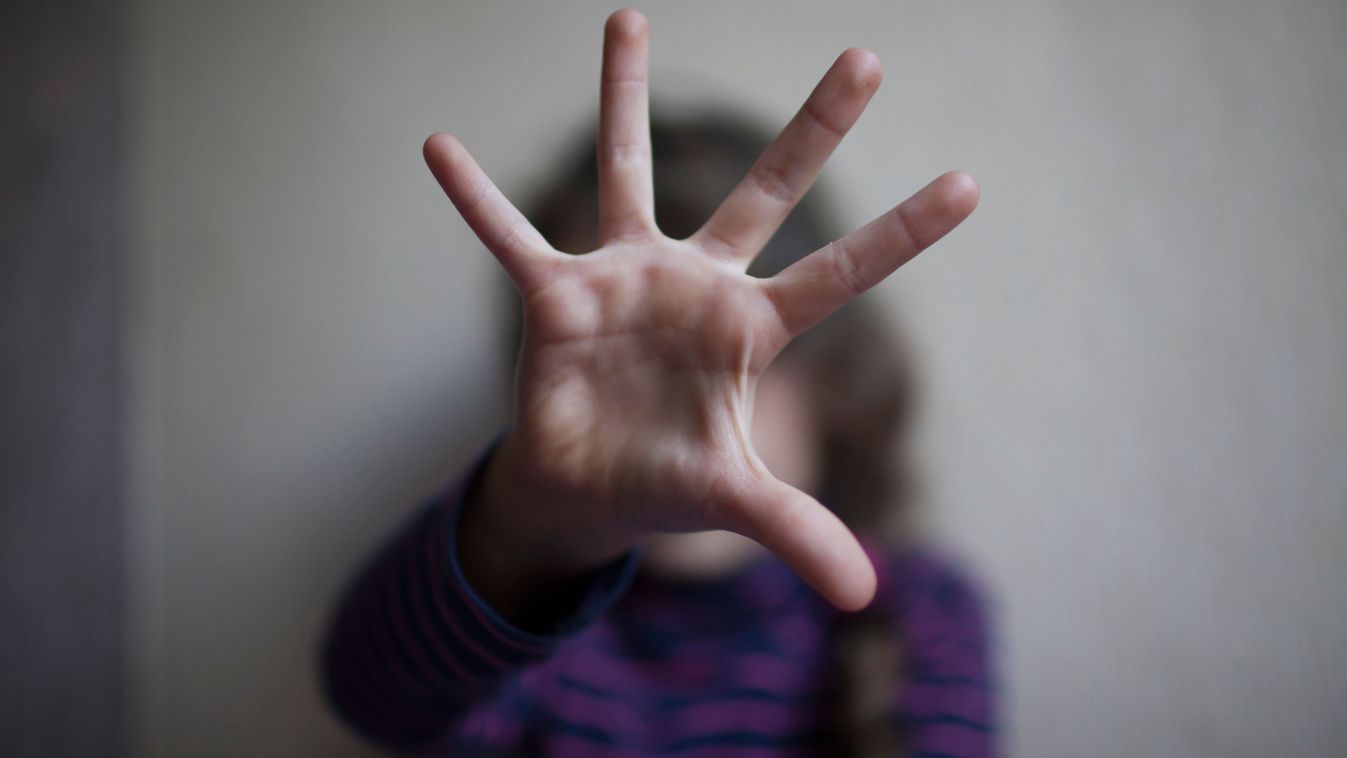 Elindul a kereshető pedofil-nyilvántartás