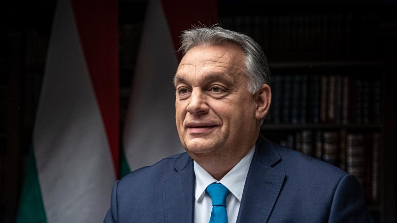 Orbán Viktor: mától érkezik a megemelt nyugdíj és a 13. havi nyugdíj!