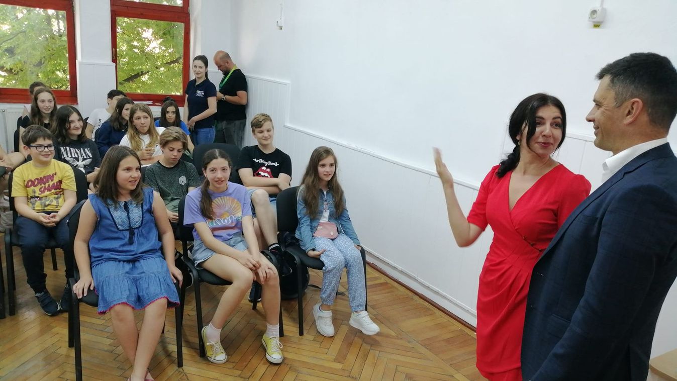 Tehetséges gyerekekkel találkozott Novák Károly Eduárd sportminiszter