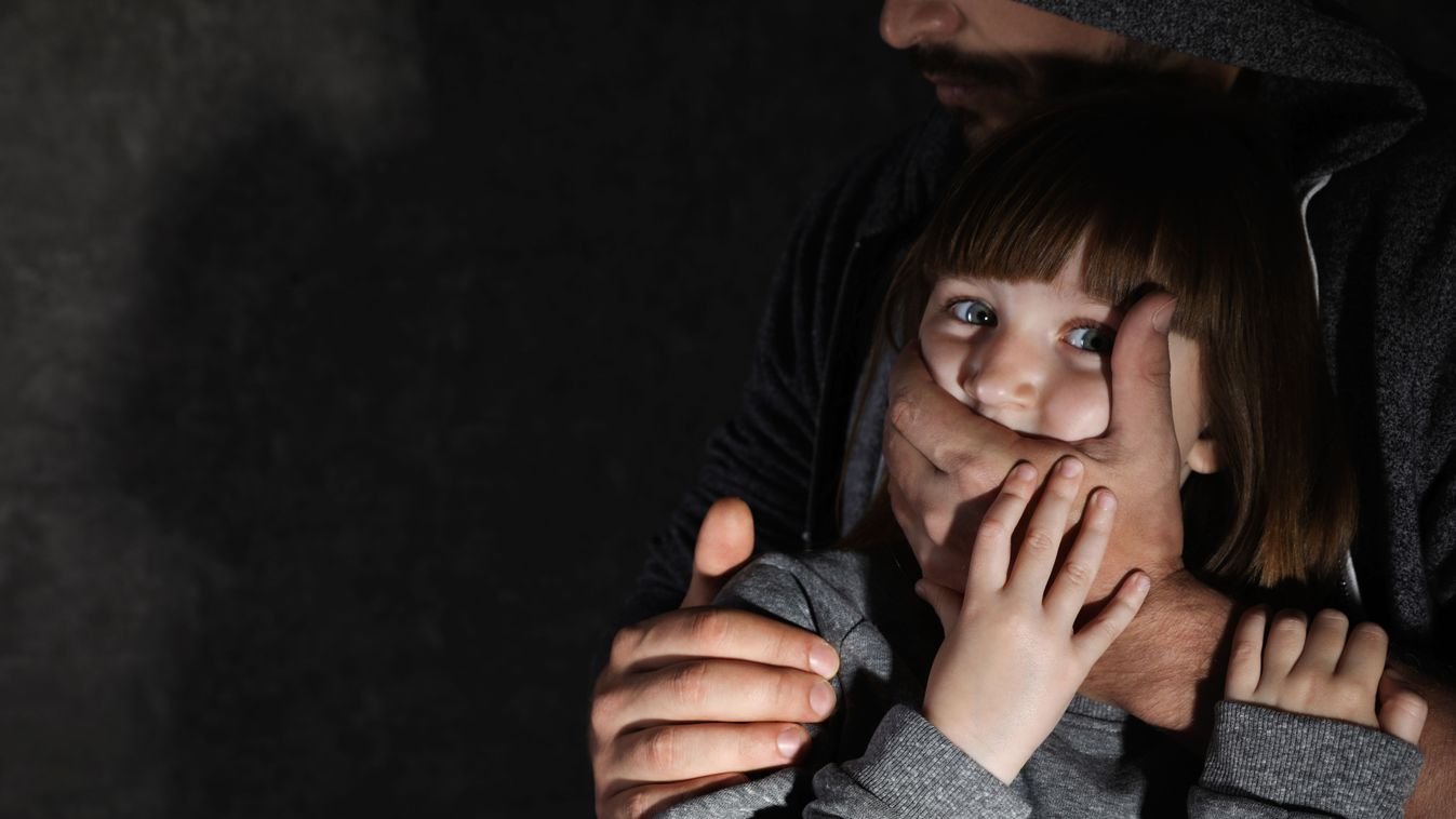 Egy kislányt és egy kisfiút is megerőszakolt egy 15 éves fiú Borsodban