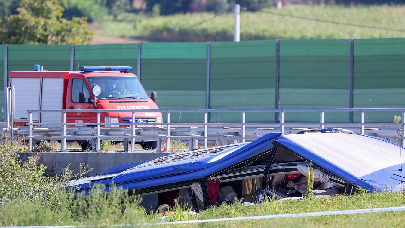 Tizenketten életüket vesztették egy buszbalesetben Horvátországban