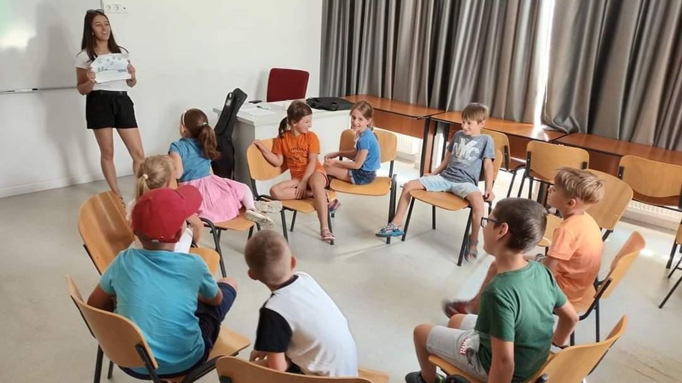 A nyelvtanulás szeretetének átadása a cél