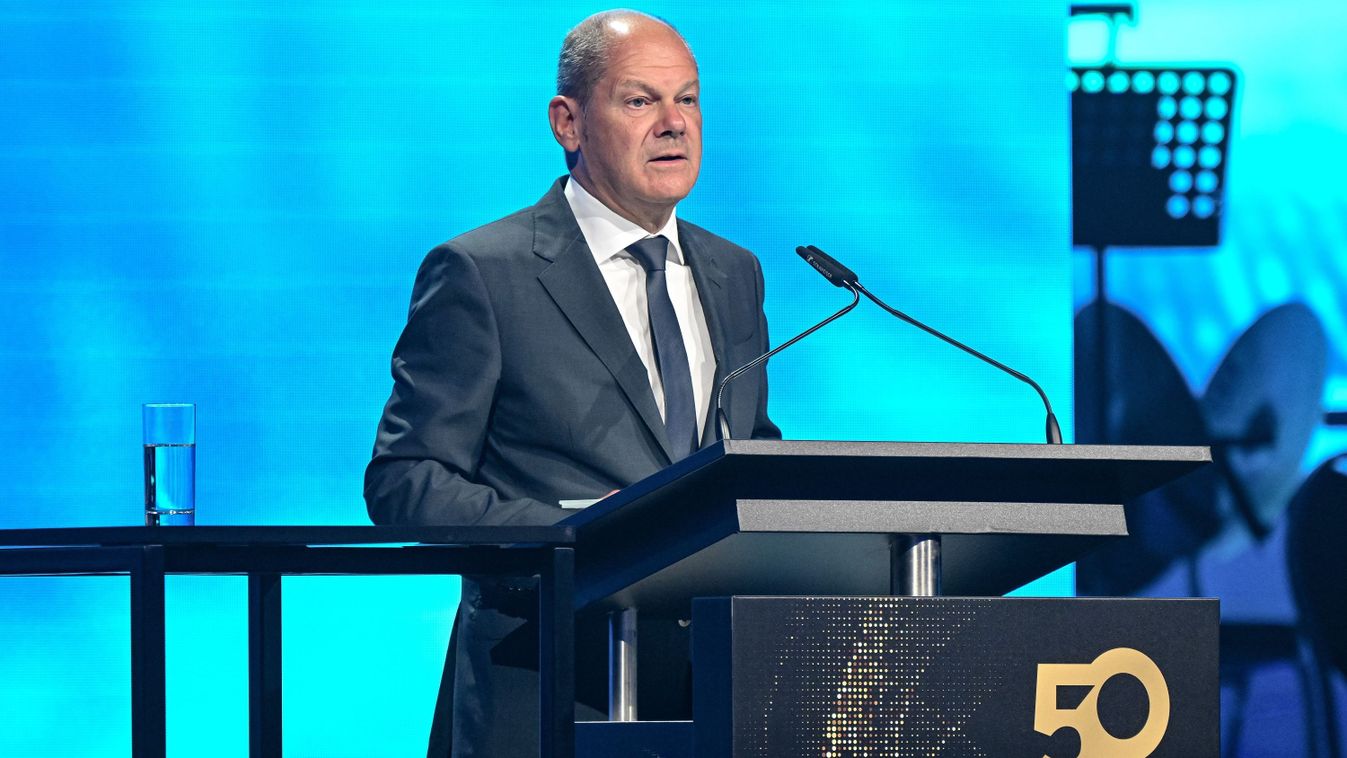Scholz: helyes döntés volt kihagyni az orosz gázimportot a szankciókból