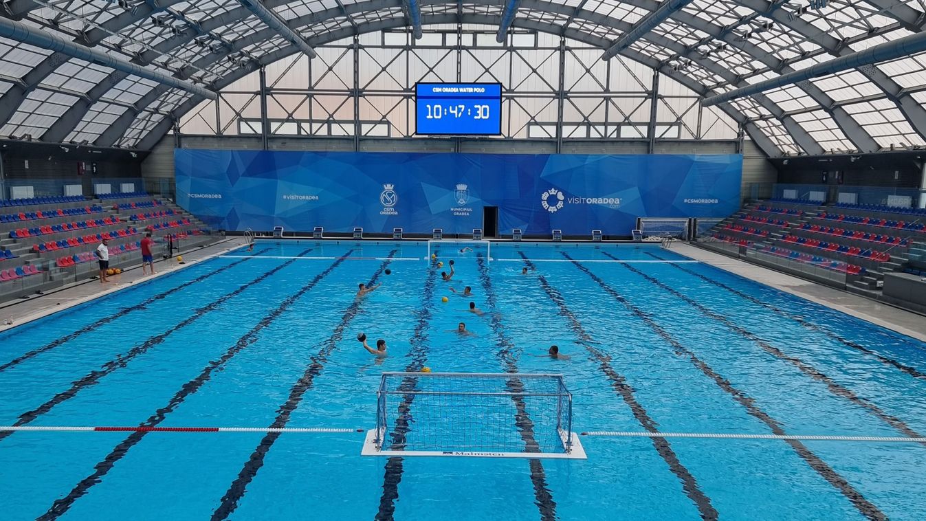 Megnyílt az olimpiai uszoda