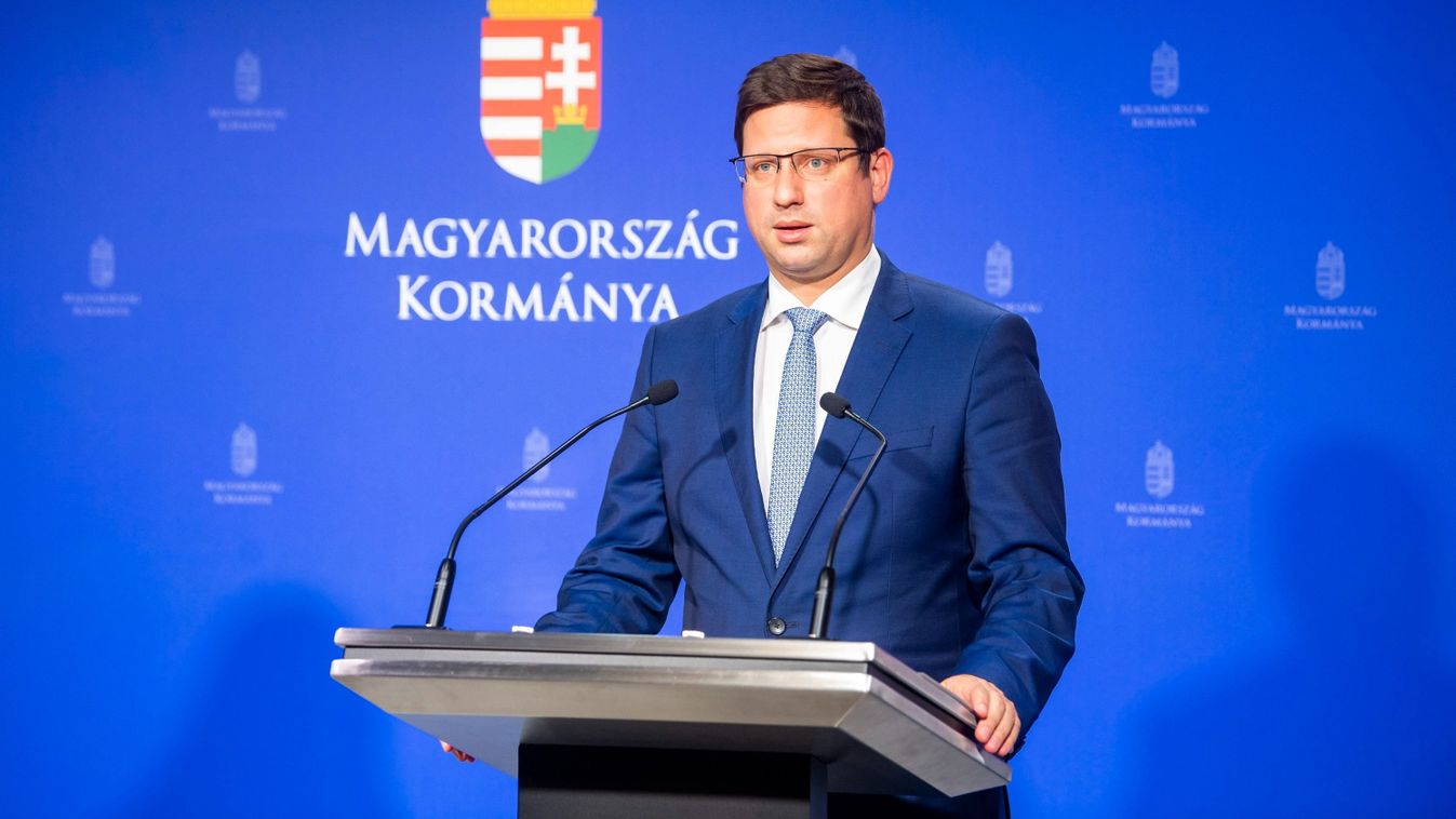 Gulyás Gergely: három év alatt több mint 70 százalékkal emeljük a pedagógusok bérét (videó)