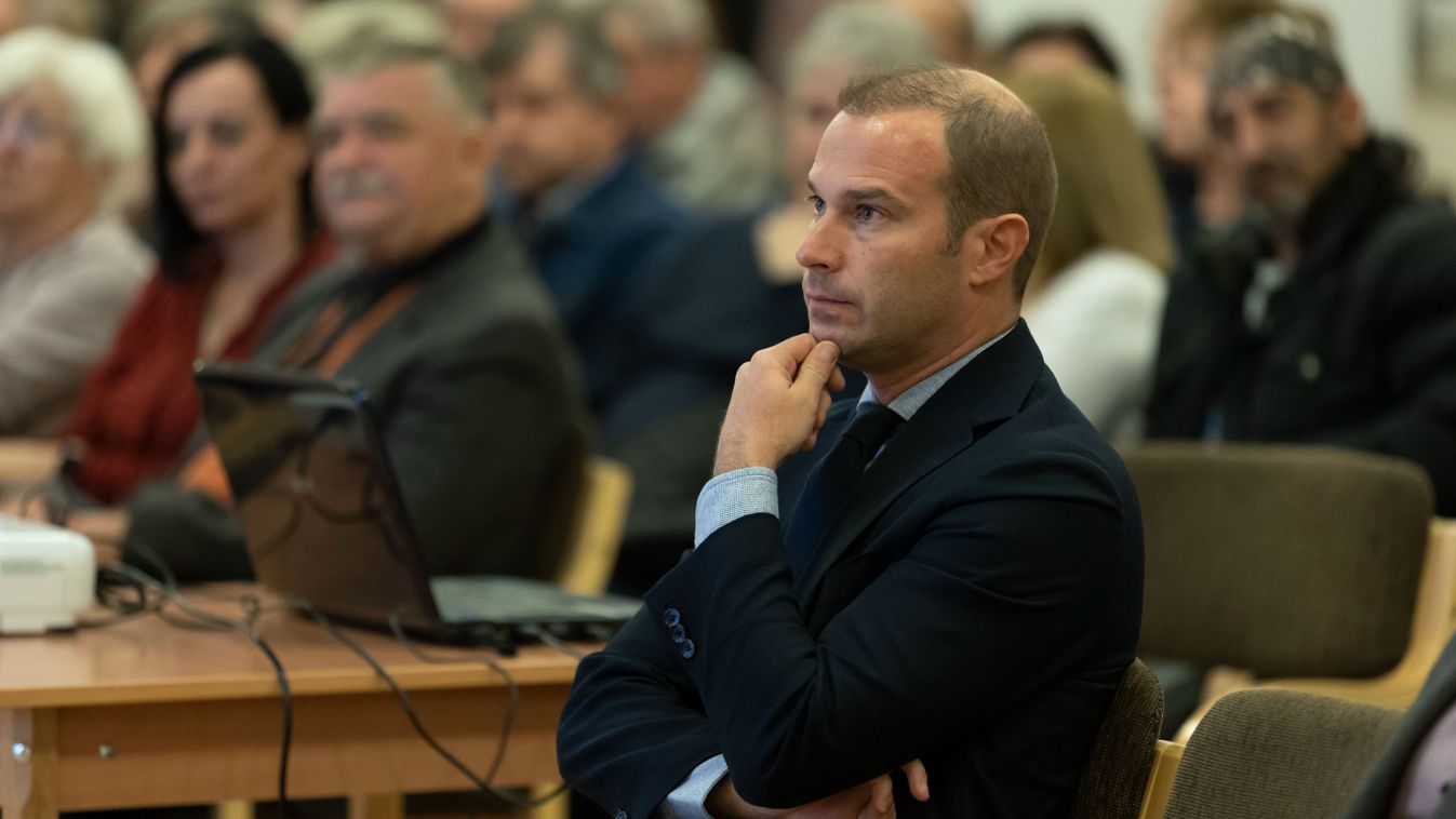 Hollik István: ha megvalósulna az EP terve, Magyarország gazdasága azonnal leállna