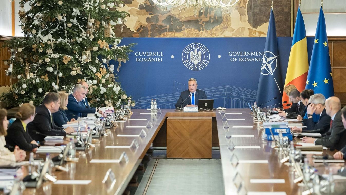 Jóváhagyta a kormány a szolgálati nyugdíjakat szabályozó törvénytervezetet