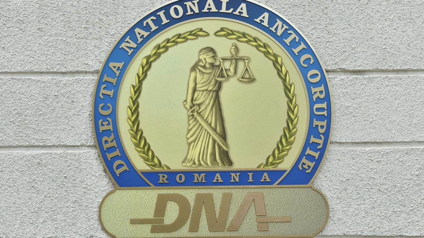 Harmincegy helyszínen, köztük öt határátkelőhelyen tart házkutatásokat a DNA