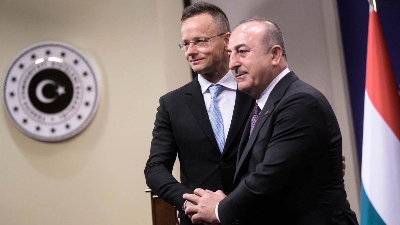 Tíztonnányi segélyszállítmány érkezett Magyarországról Törökországba (videó)