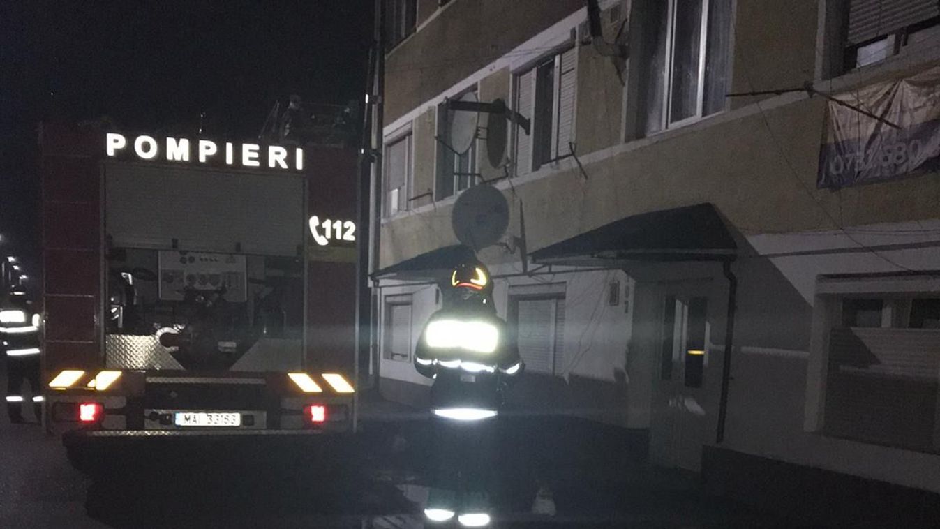 Két ember életét mentették meg a tűzoltók