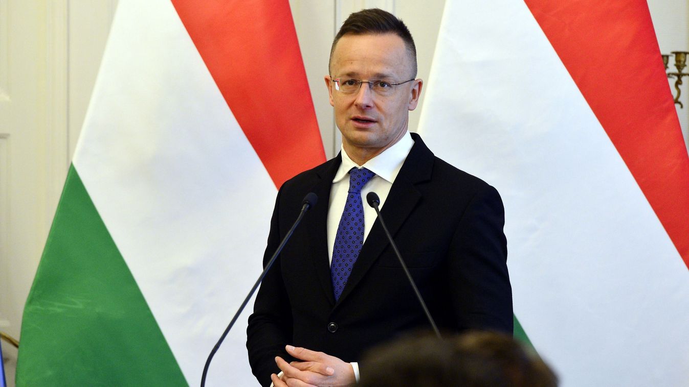 Mozgalmas nap vár hétfőn Szijjártó Péterre (videó)