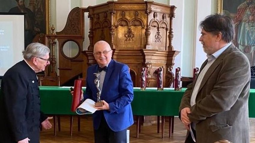 ERDON – Janovics Jenő-díjat kapott Tóth István fotóművész
