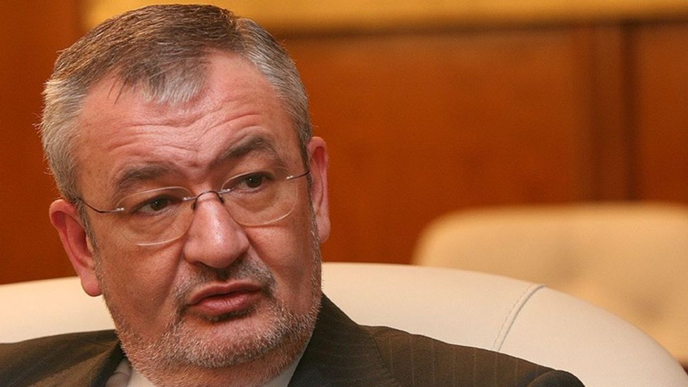 Jogerősen hét év és négy hónap letöltendő börtönbüntetésre ítélték Sebastian Vlădescu volt pénzügyminisztert