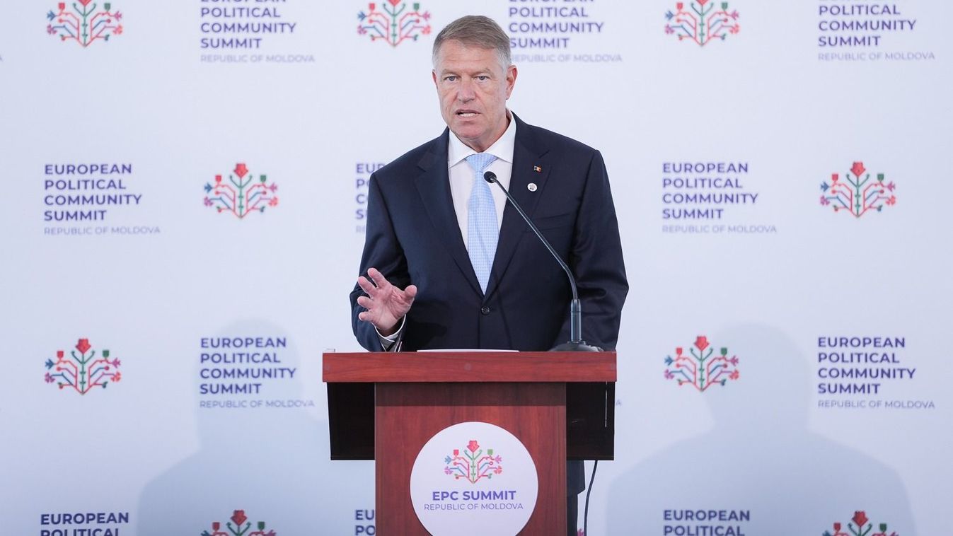 Iohannis: remélem, hogy a pedagógusok kedden visszatérnek az iskolába