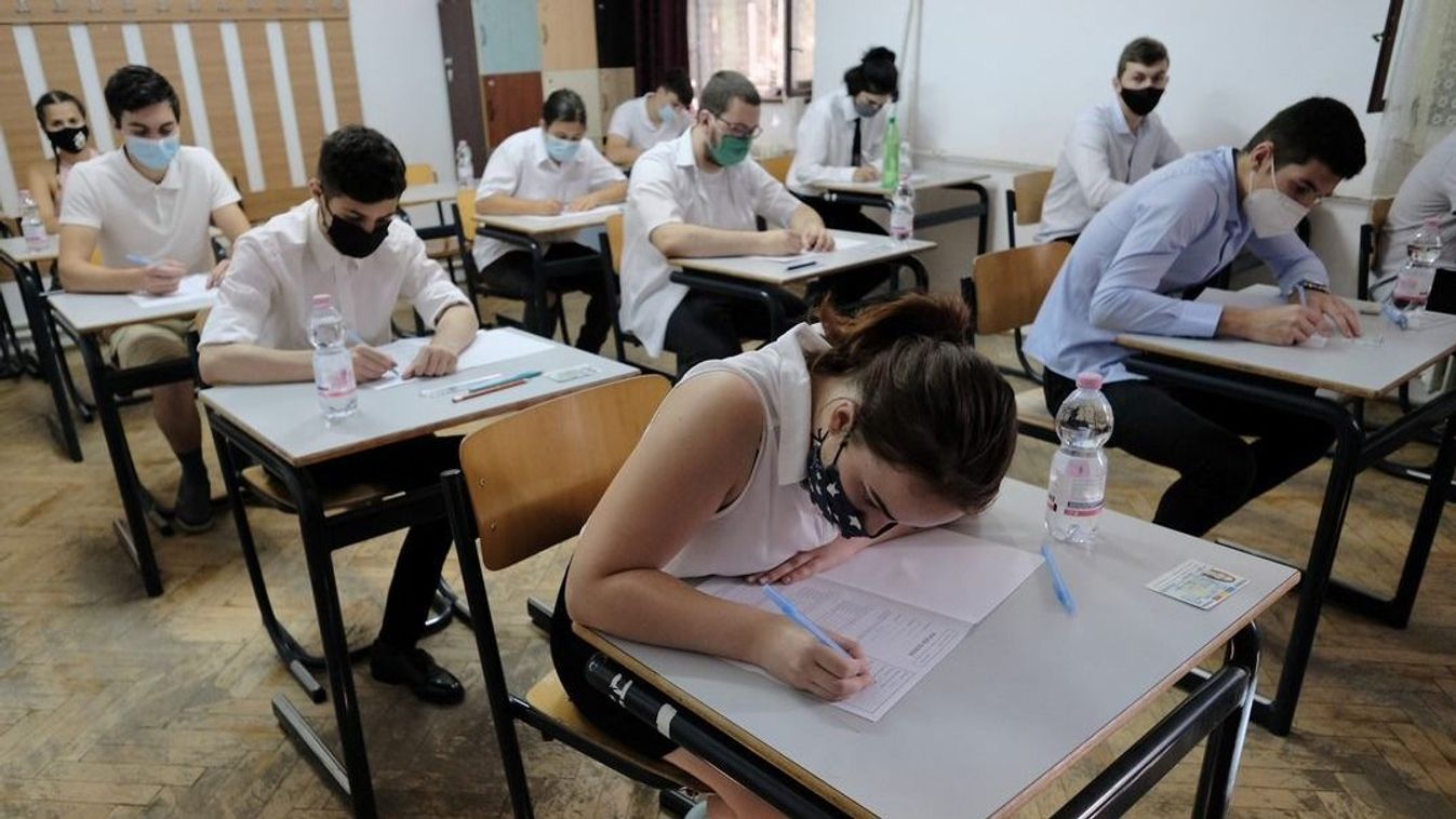 Pótérettségi: zajlik az iratkozás
