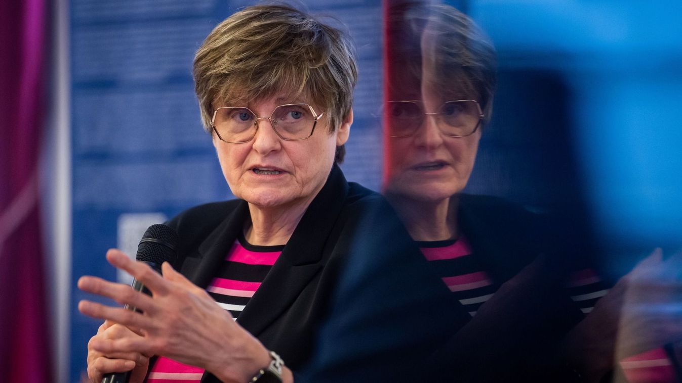 Első női kutatóként vette át a neves díjat a magyar biokémikus