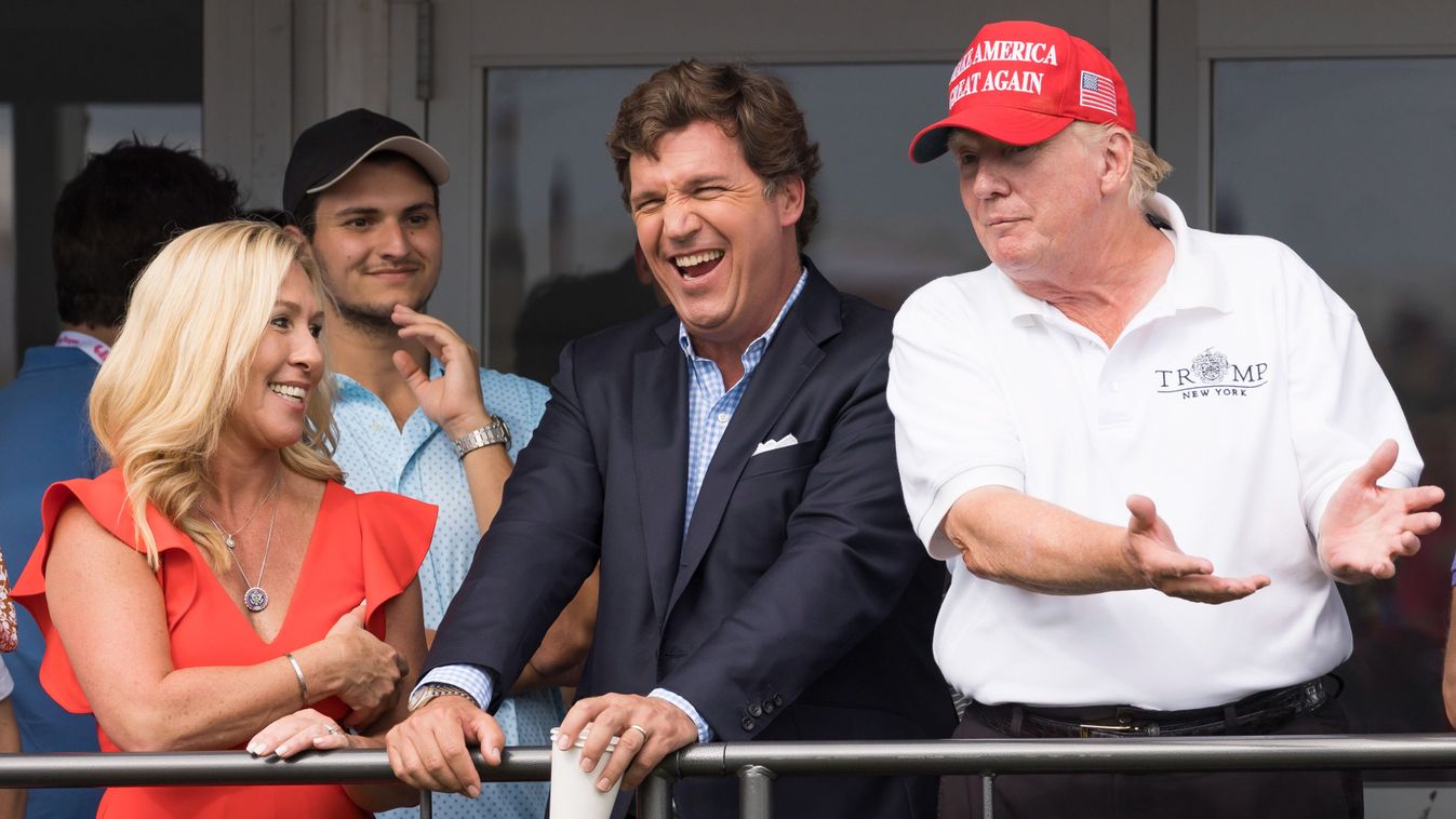Tucker Carlson, a világ egyik legmeghatározóbb médiaszemélyisége Budapestre látogat
