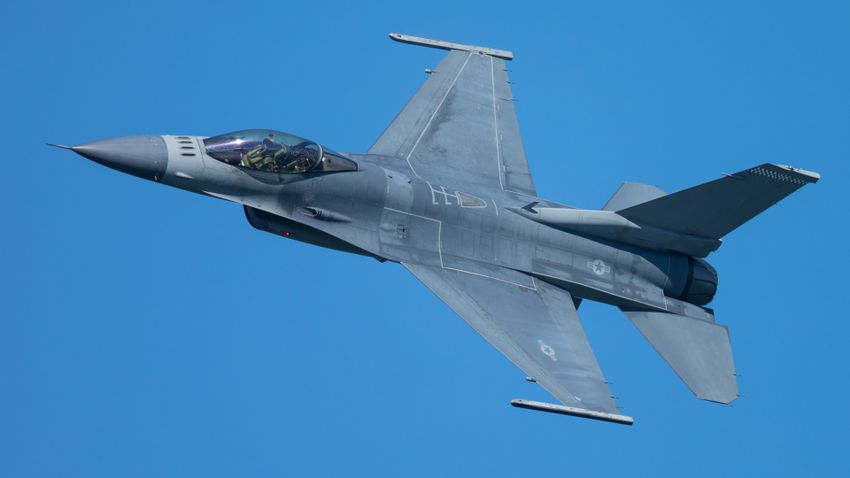 ERDON – Két héten belül megérkeznek a romániai kiképzőközpontba a Hollandia által Ukrajnának felajánlott F-16-os...
