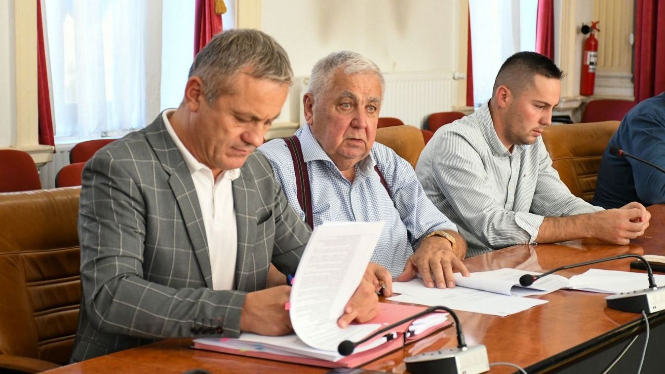 Természetvédelmi területeket tesznek rendbe