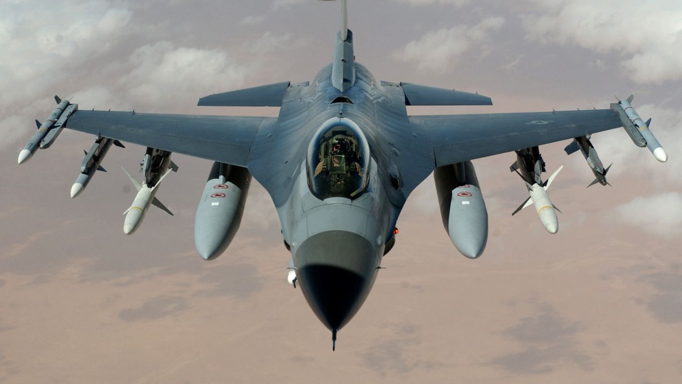 Romániába érkezett a Norvégiától vásárolt első három F-16-os vadászgép