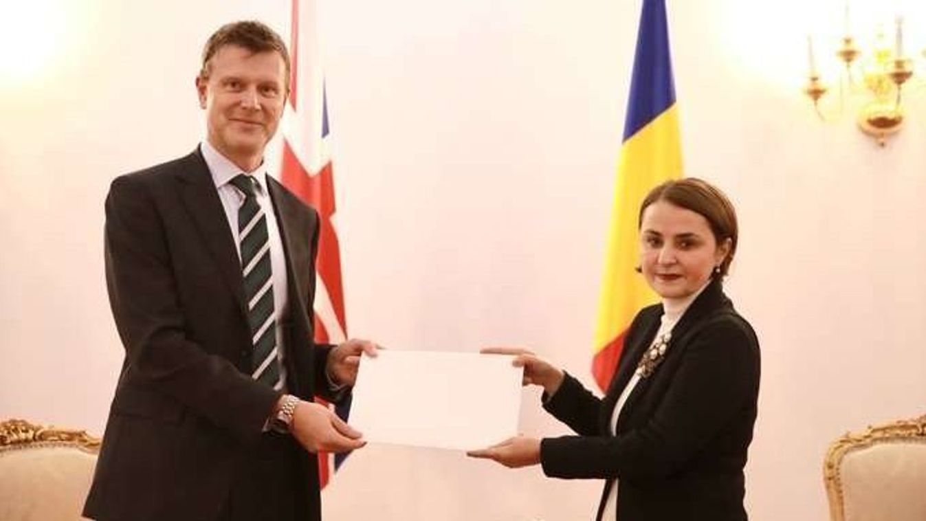 Luminiţa Odobescu fogadta pénteken az új brit nagykövetet
