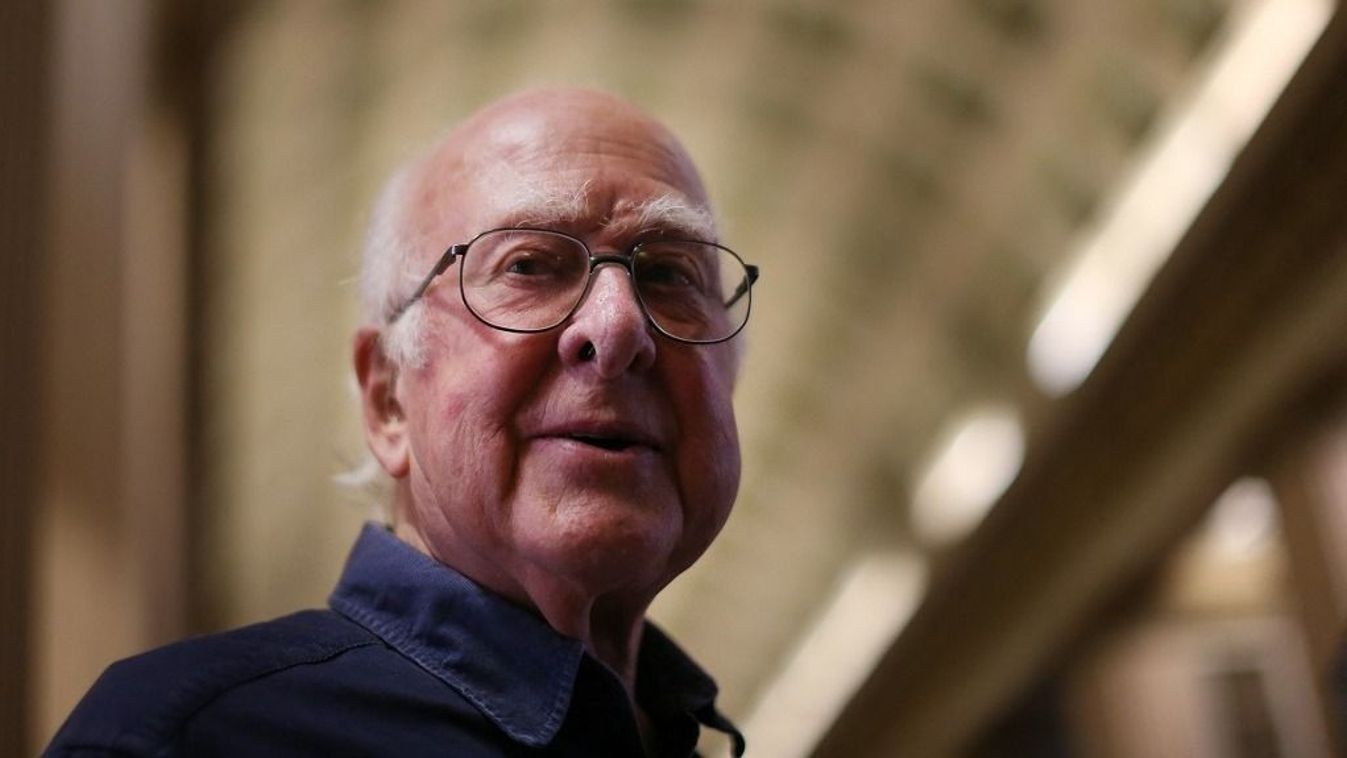 Meghalt Peter Higgs Nobel-díjas brit elméleti fizikus
