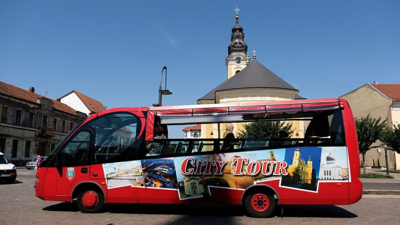 Ezen a hétvégén is közlekedik a városnéző busz