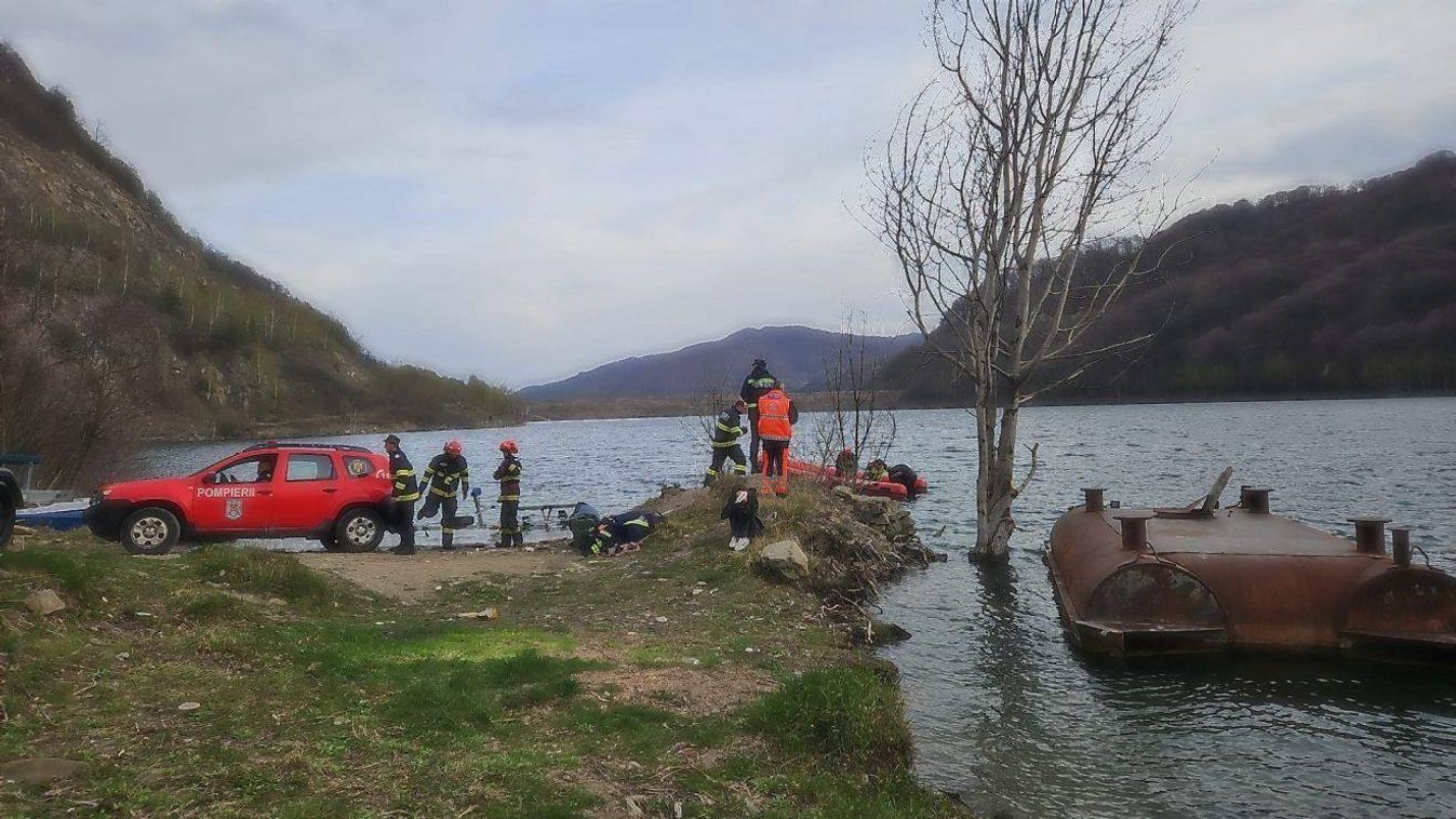 A Brassó megyei barlangi mentők is segítenek a Siriu víztározóban eltűnt tűzoltó keresésében