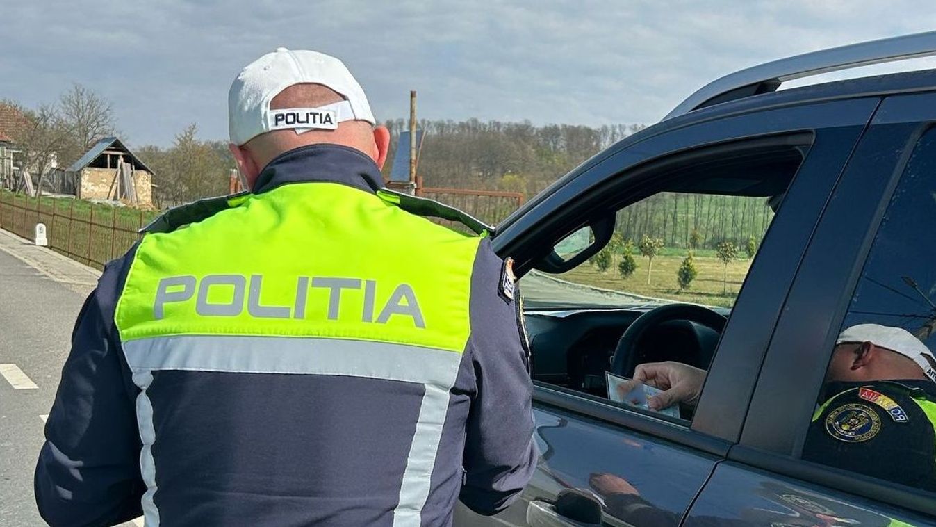 Büntettek a közúti rendőrök