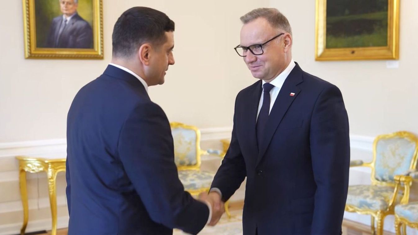 Belpolitikai vitát váltott ki George Simion szereplése Lengyelországban