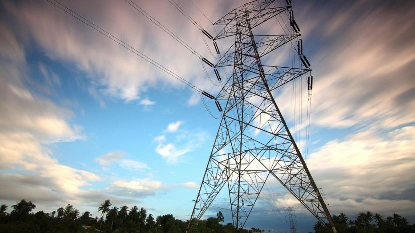 Energiaügyi miniszter: keddre virradóan több mint 7700 fogyasztónál szakadt meg az áramszolgáltatás
