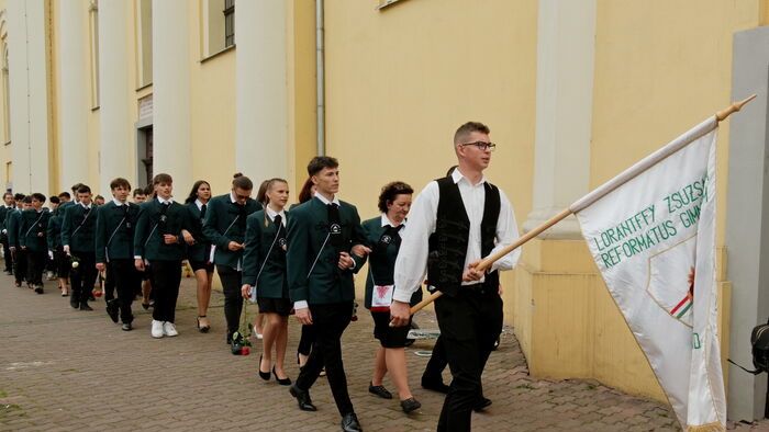 Elballagott a Lorántffy Gimnázium két végzős osztálya