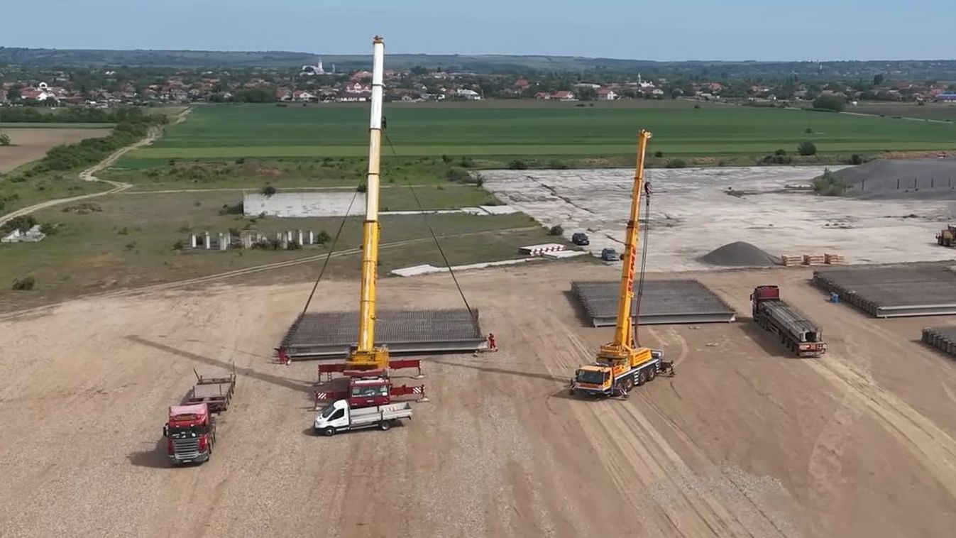 Észak-erdélyi autópálya: több mint négyszáz tartógerendát helyeznek át | VIDEÓ!