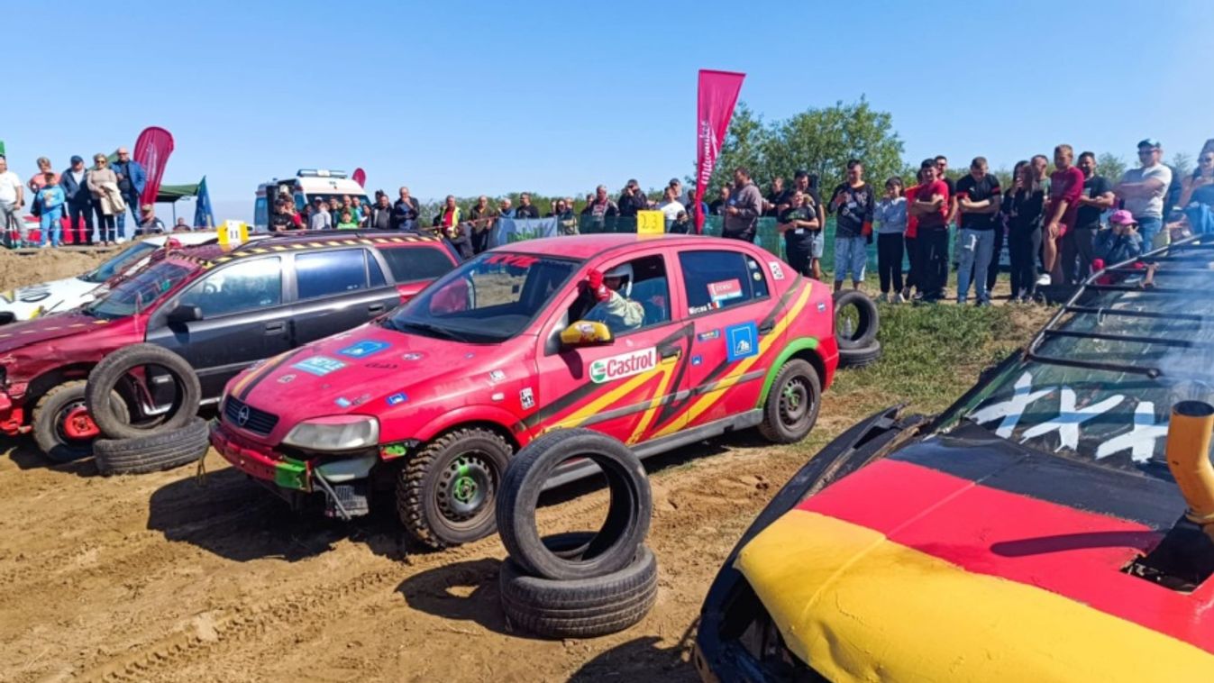 Idén is tömegeket vonzott a roncsderbi Érmihályfalván
