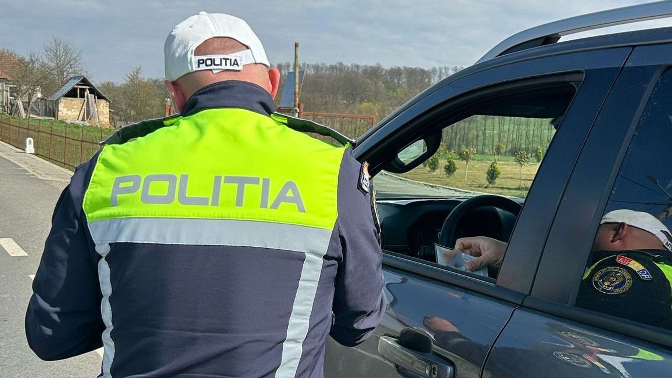 Büntettek a közúti rendőrök