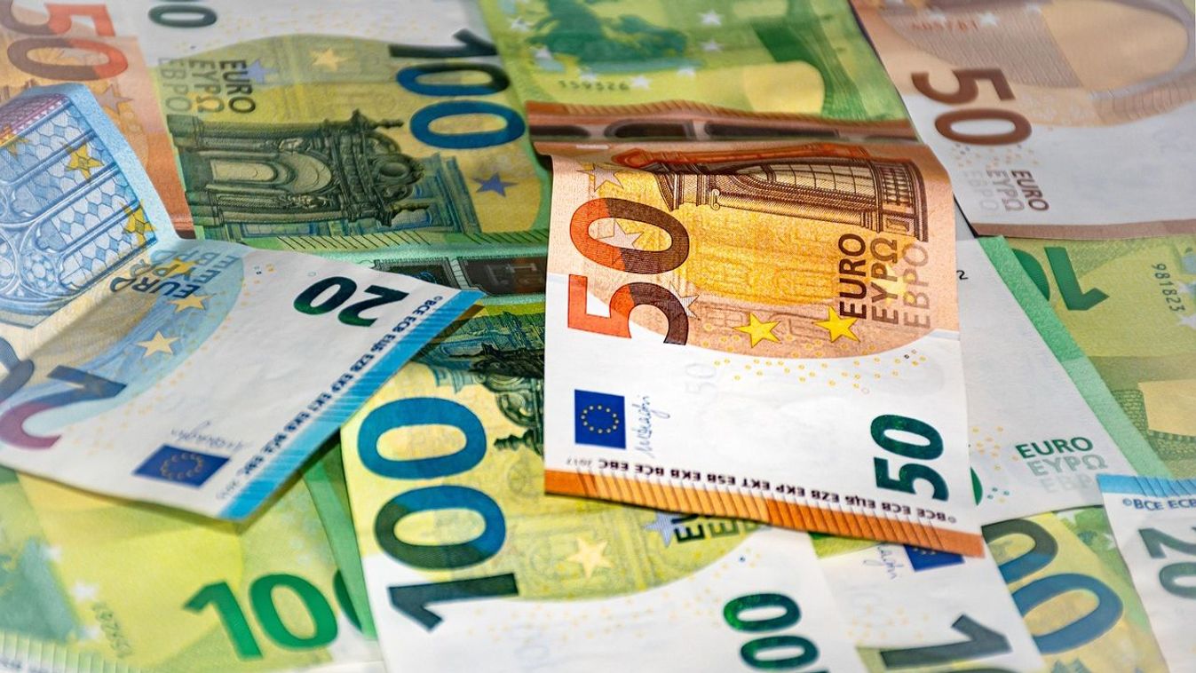 Erősödött a lej a főbb valutákhoz képest, az arany ára is csökkent
