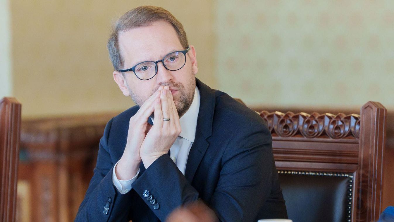 Dominic Fritz: Nagyon fontos, hogy a következő hónapok intézkedései ne öljék meg a gazdaságot